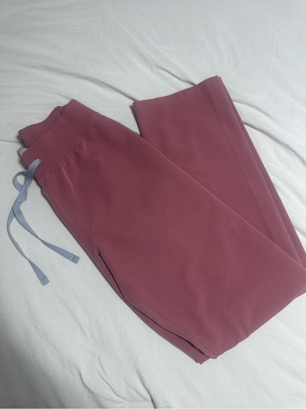 Figs Mauve Women's Scrub Set - Picture 5 of 5